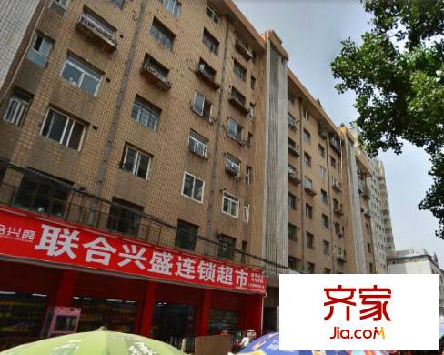 機(jī)車(chē)廠(chǎng)一區(qū)家屬院外景圖 