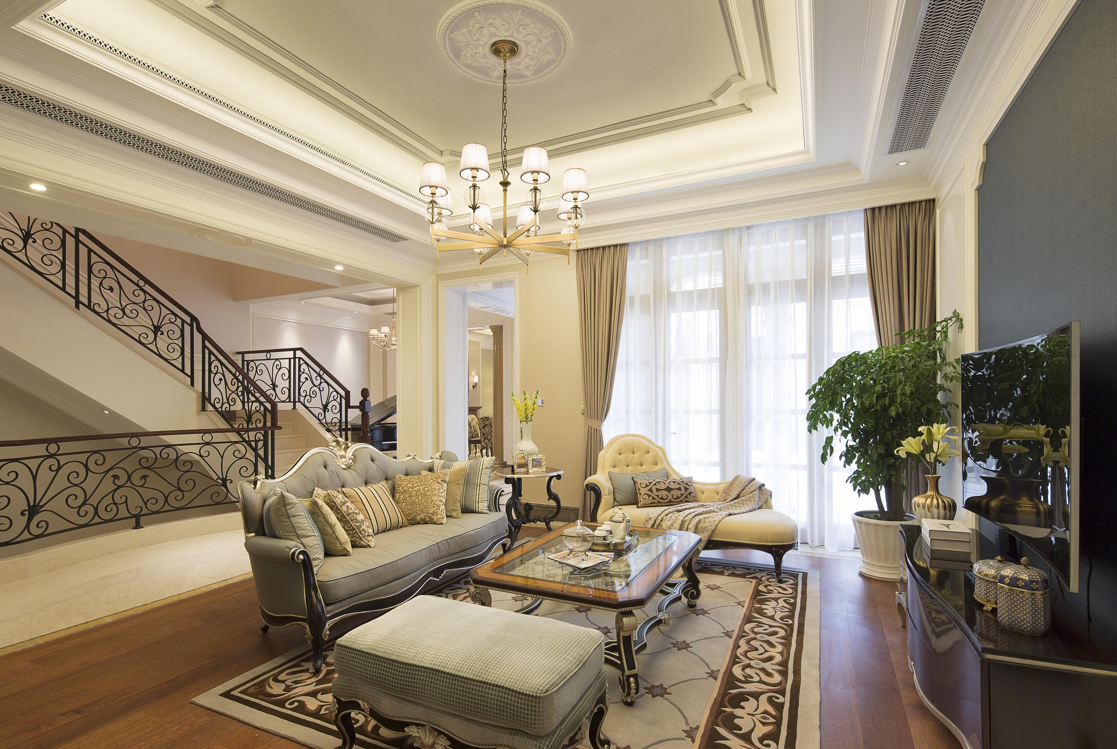 别墅装修,富裕型装修,140平米以上装修,客厅,沙发,灯具,法式风格,暖色调