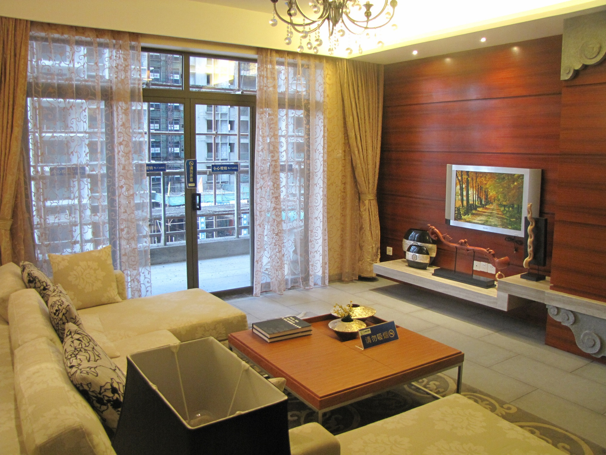 中式风格,5-10万装修,三居室装修,110平米装修,客厅,窗帘