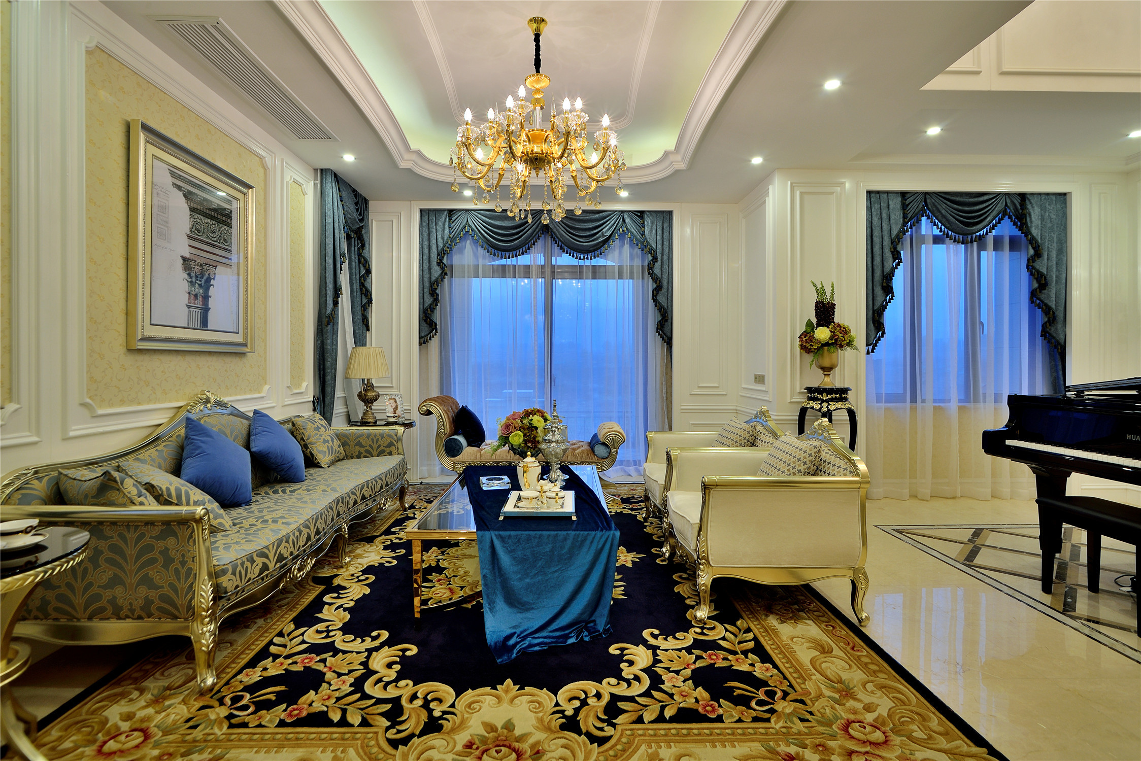 别墅装修,豪华型装修,140平米以上装修,客厅,法式风格,沙发,沙发背景墙,金色