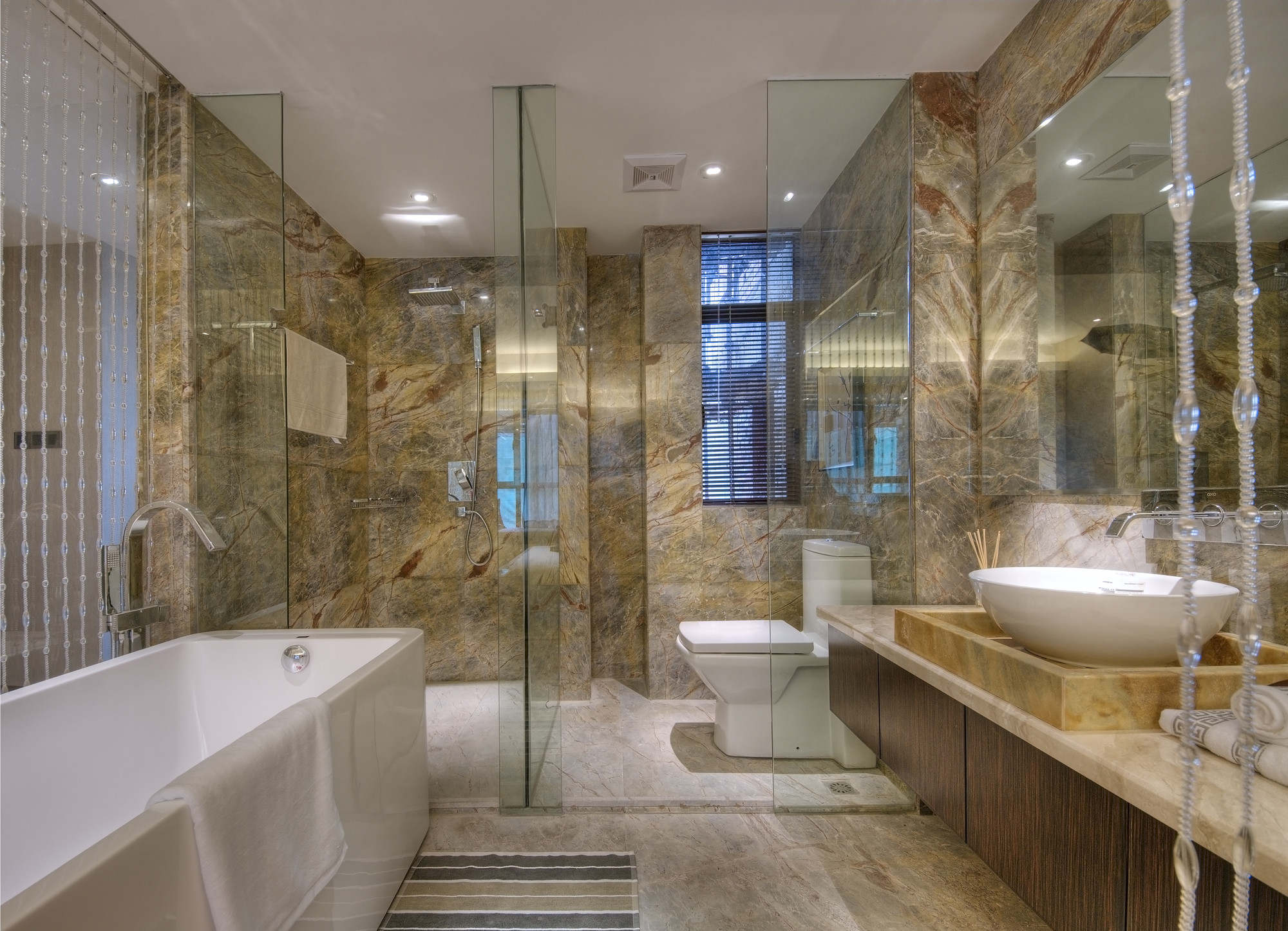 中式风格,三居室装修,120平米装修,20万以上装修,卫生间,淋浴房,暖色调