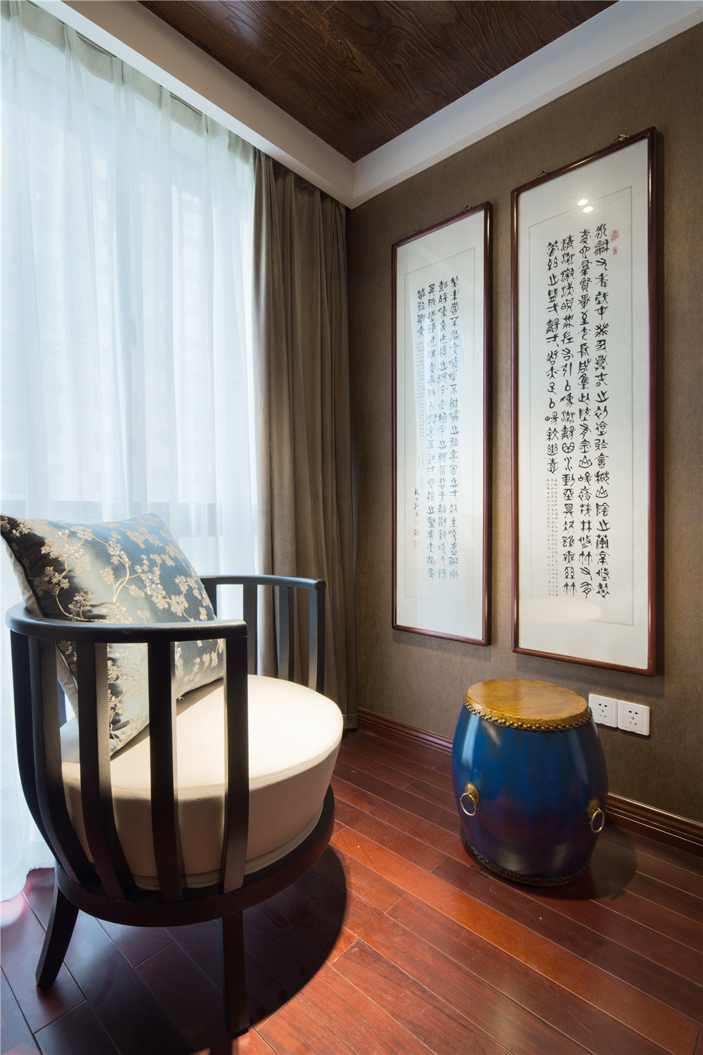 中式风格,140平米以上装修,三居室装修,20万以上装修,书房,窗帘,背景墙,椅子