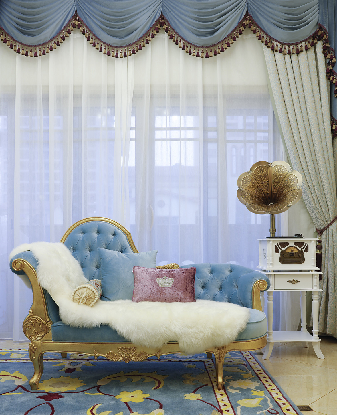 复式装修,豪华型装修,140平米以上装修,客厅,法式风格,金色,蓝色,椅子