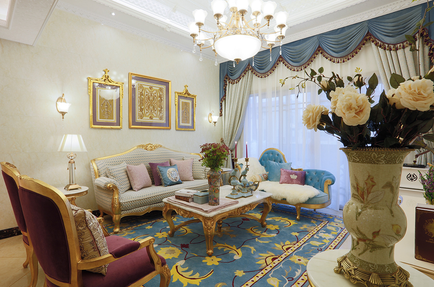 复式装修,豪华型装修,140平米以上装修,客厅,法式风格,地毯,沙发背景墙,沙发,蓝色,金色