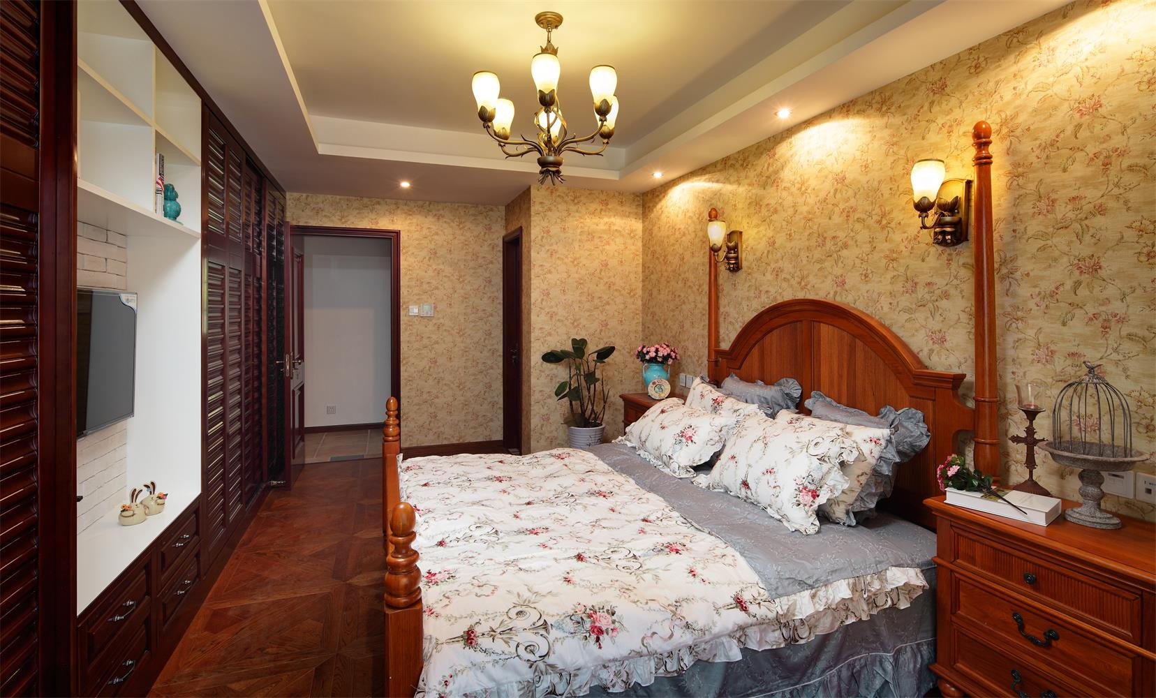 三居室装修,美式风格,10-15万装修,140平米以上装修,卧室,卧室背景墙,暖色调
