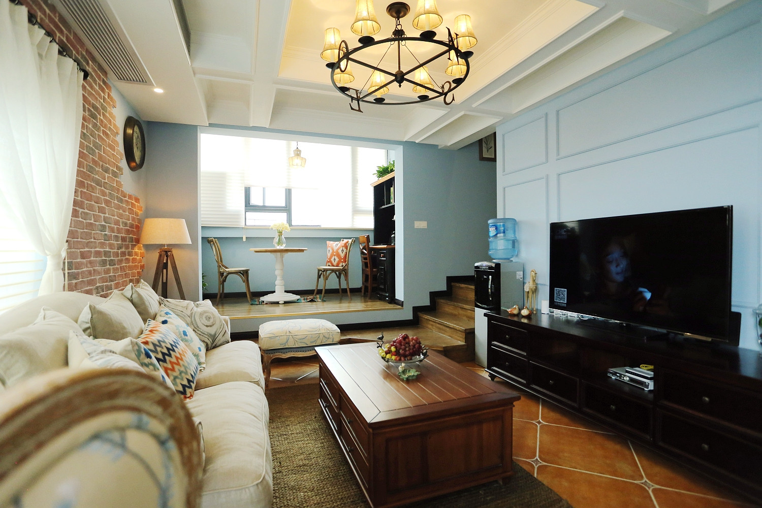 美式风格,80平米装修,跃层装修,10-15万装修,客厅,电视背景墙,蓝色