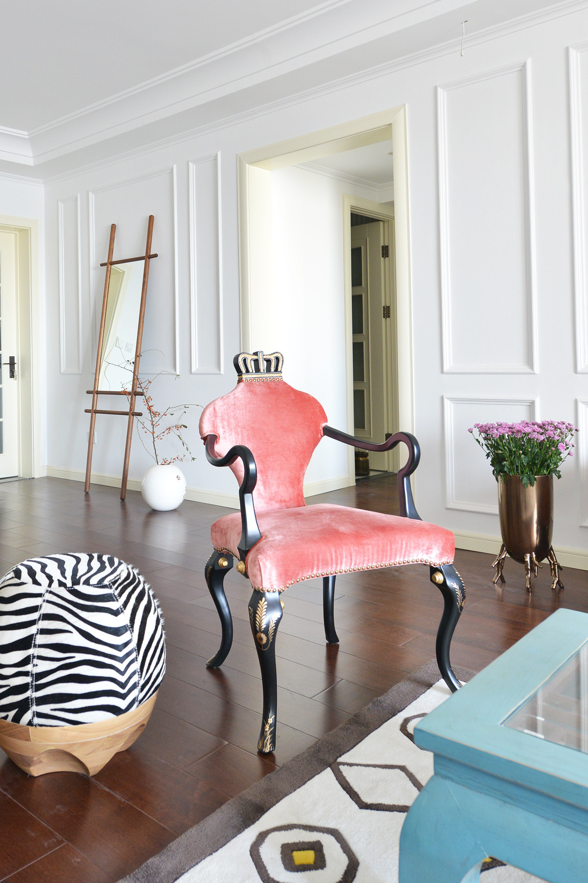 三居室装修,美式风格,20万以上装修,120平米装修,客厅,粉色,椅子