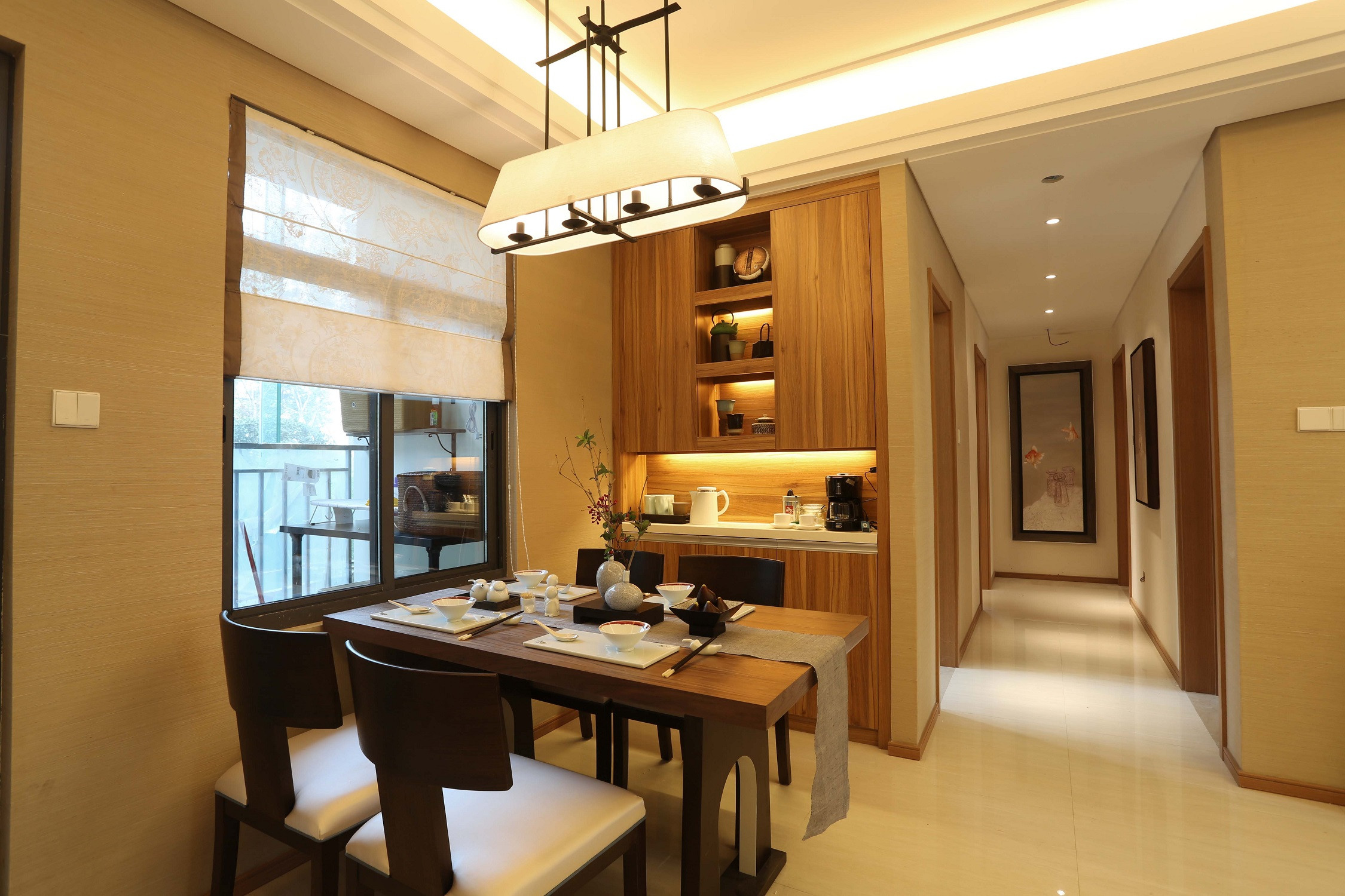 中式风格,100平米装修,20万以上装修,三居室装修,餐厅,餐厅背景墙,餐桌,暖色调