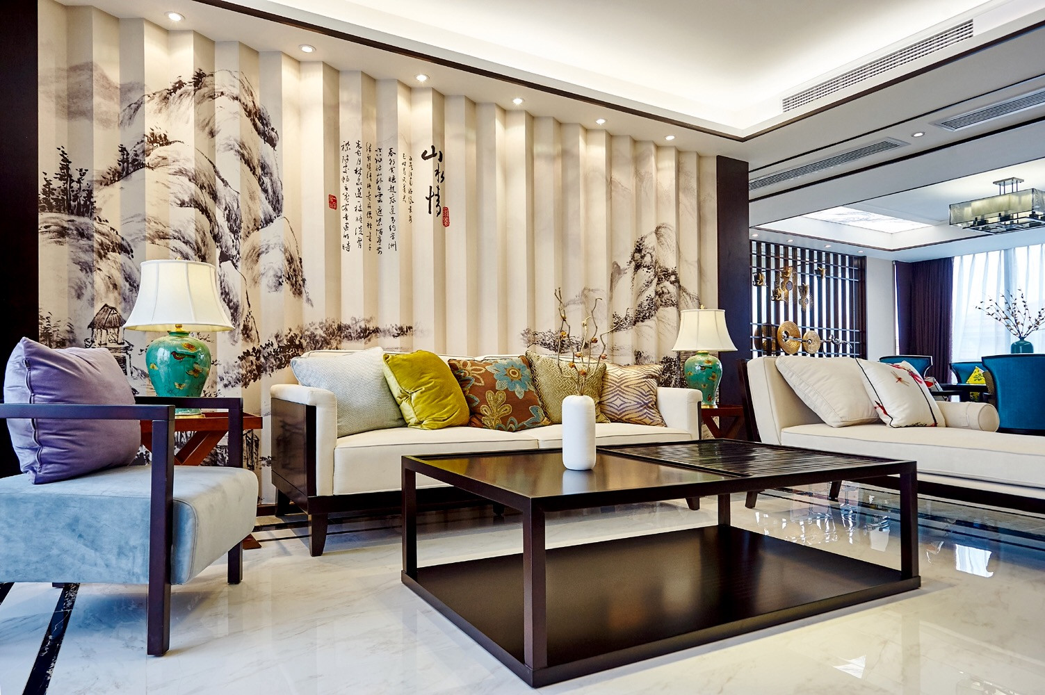 中式风格,四房装修,140平米以上装修,20万以上装修,客厅,沙发,沙发背景墙,暖色调