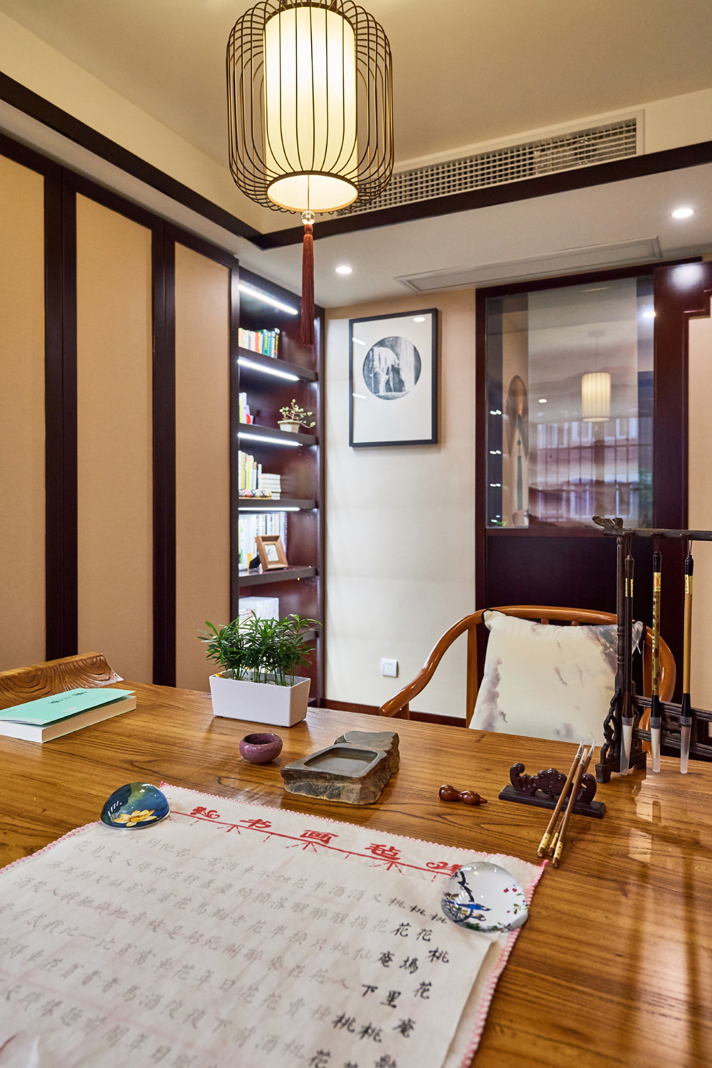 中式风格,120平米装修,三居室装修,20万以上装修,书房,书桌,原木色