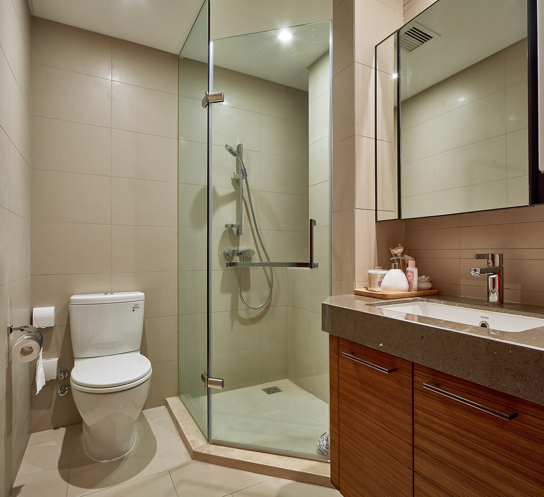 中式风格,20万以上装修,140平米以上装修,三居室装修,卫生间,洗手台,淋浴房,米色
