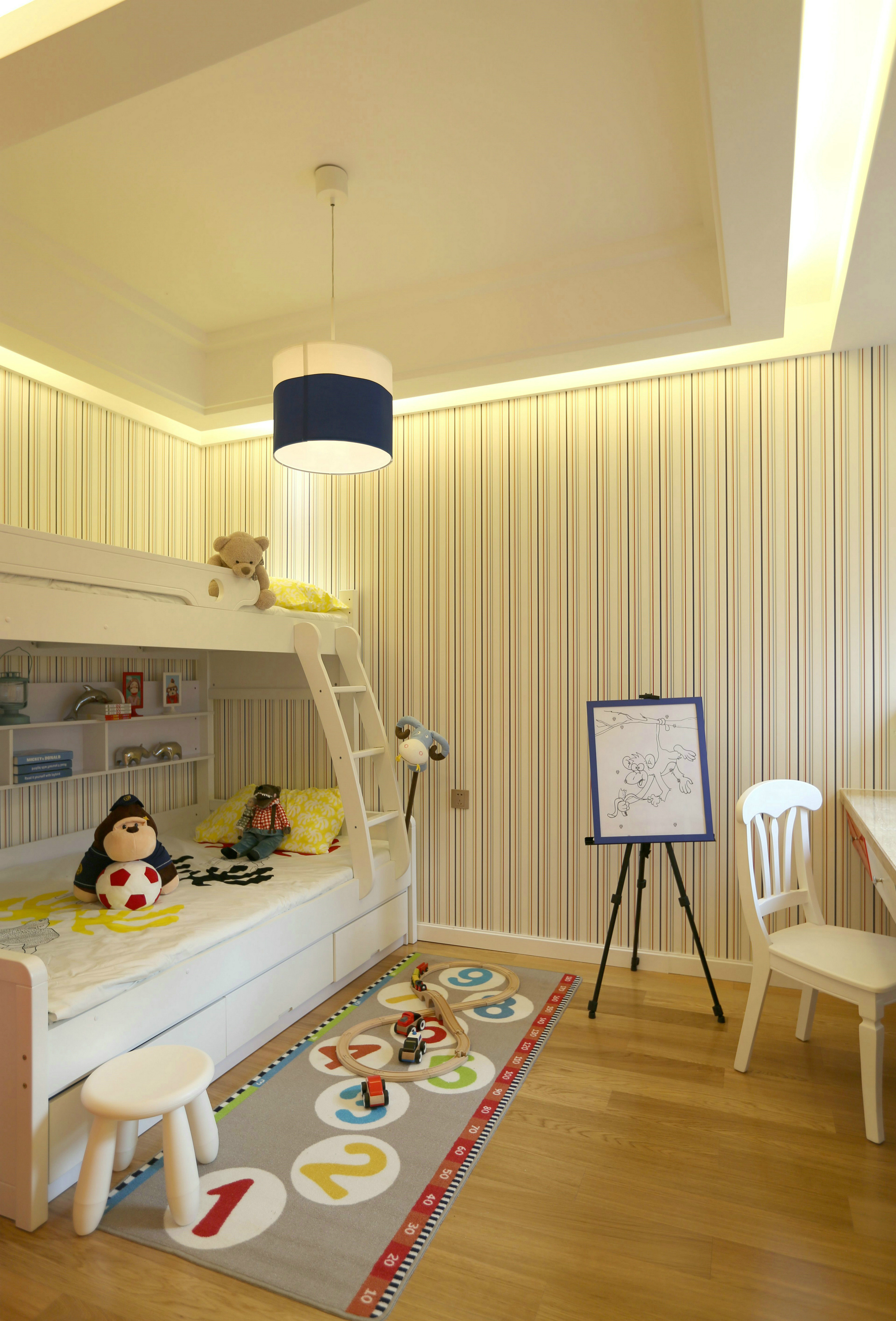 现代二居之家儿童房墙面壁纸设计