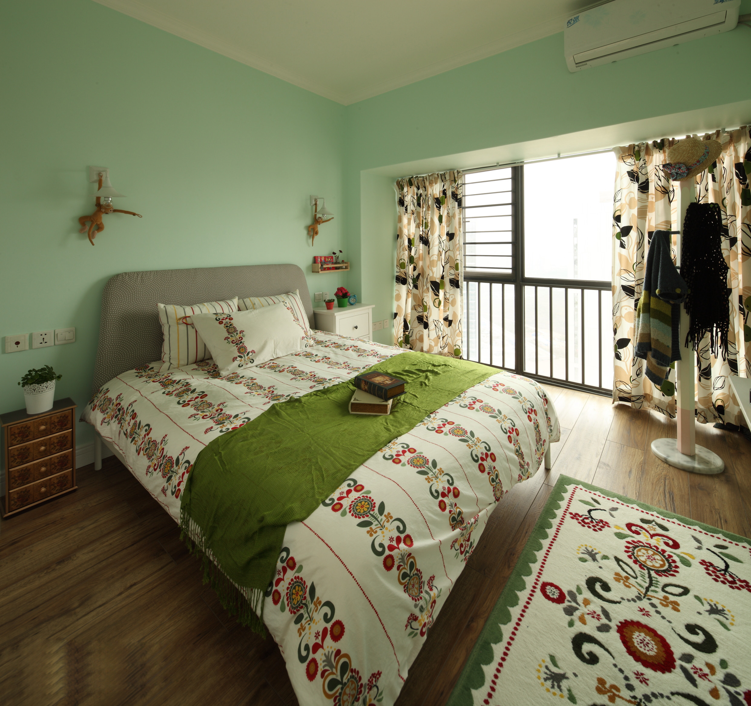 田园风格,15-20万装修,二居室装修,110平米装修,卧室,卧室背景墙,绿色