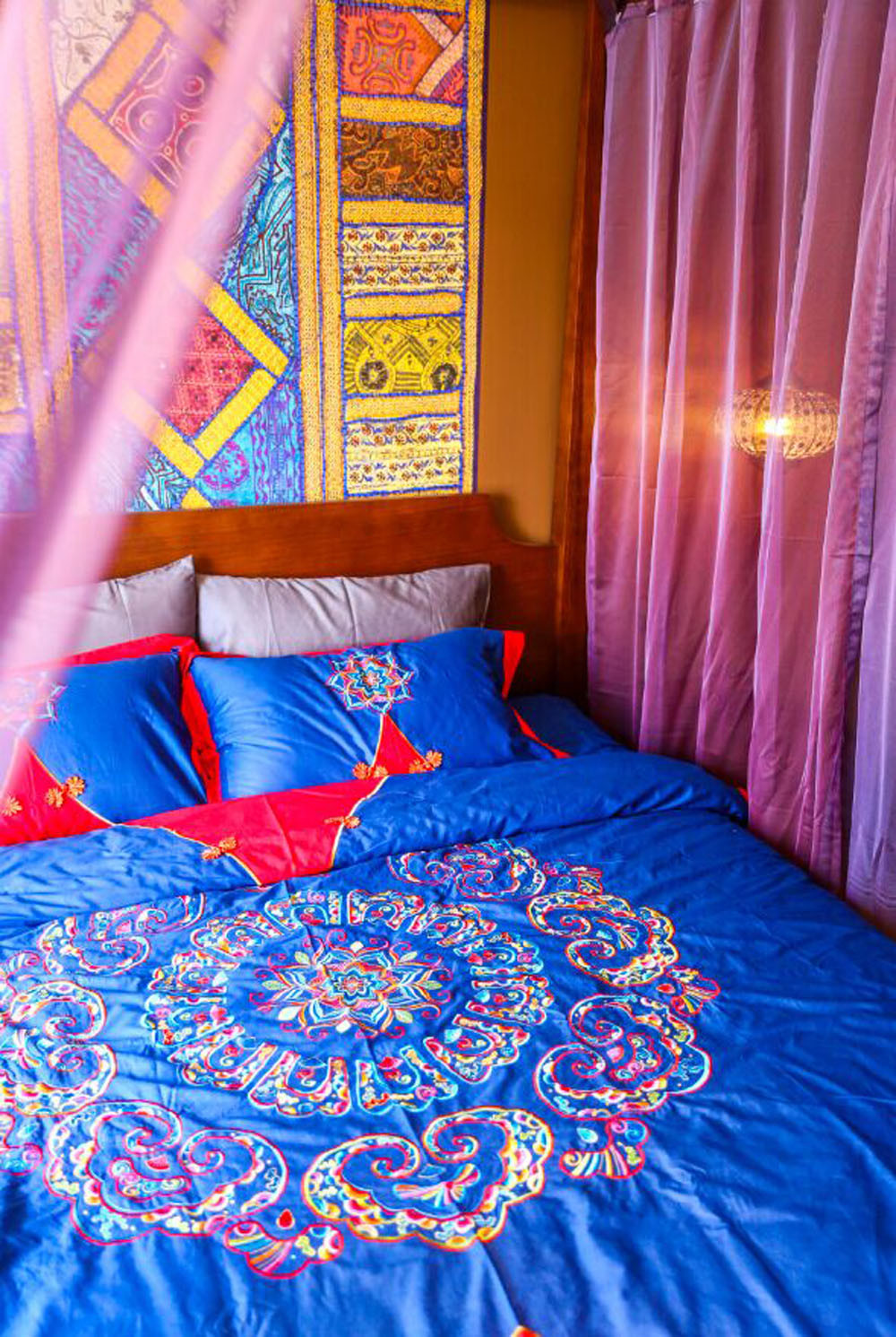 三居室装修,20万以上装修,140平米以上装修,卧室,东南亚风格,床上用品,蓝色