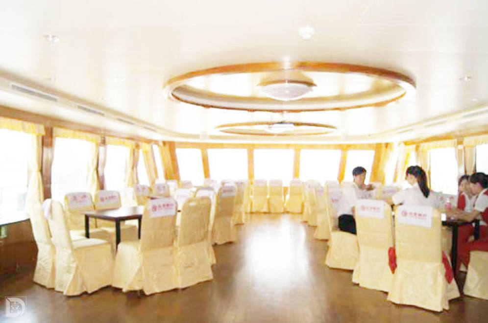 婚庆 上海婚宴酒店 北京银行号游轮 宴会厅 宴会厅 1f 桌数: 12桌