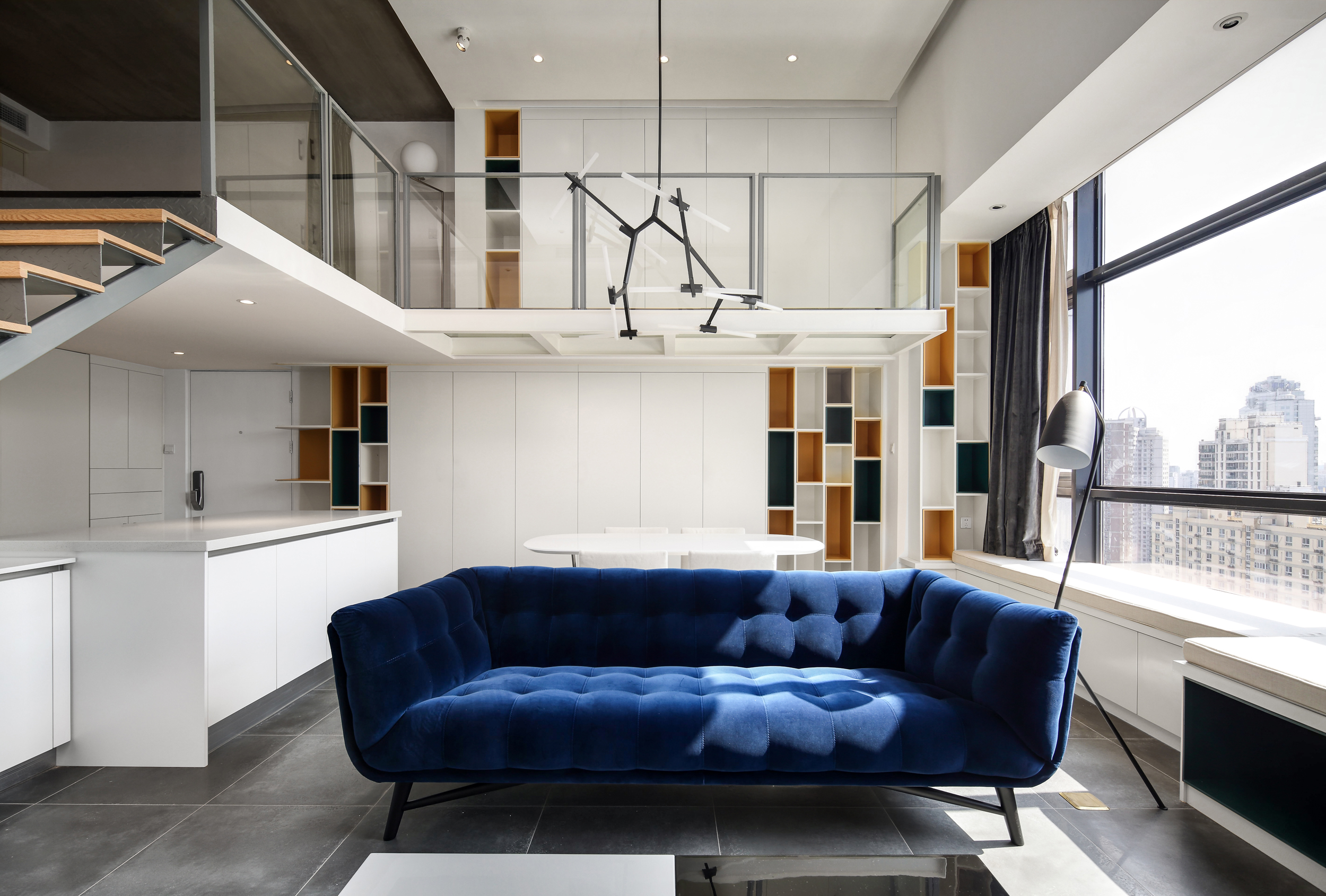 loft风格,80平米装修,一居室装修,20万以上装修,客厅,沙发,蓝色