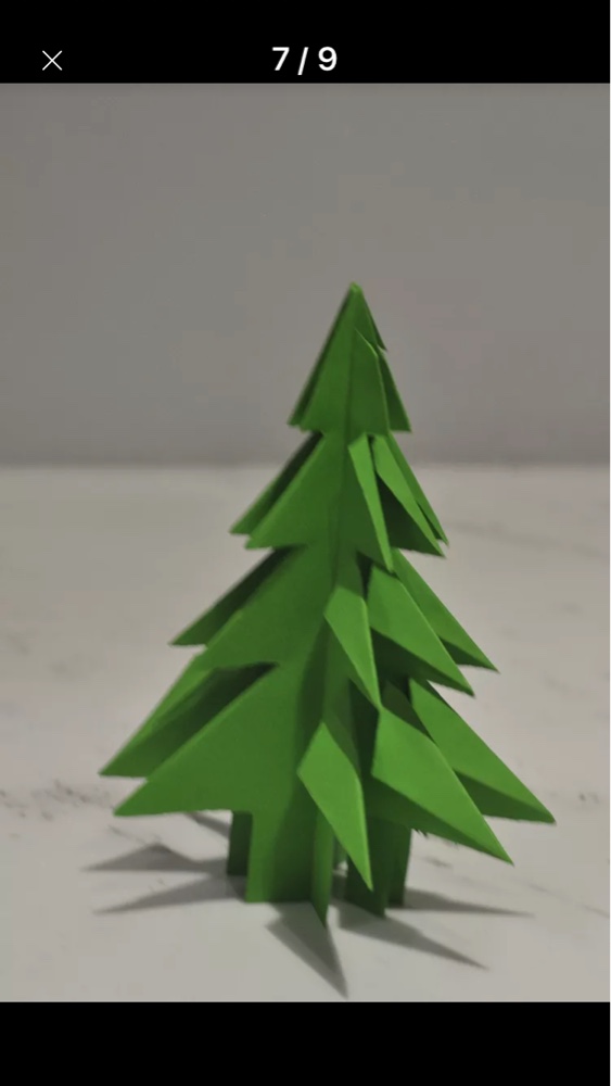 绿色纸头折一颗圣诞树
