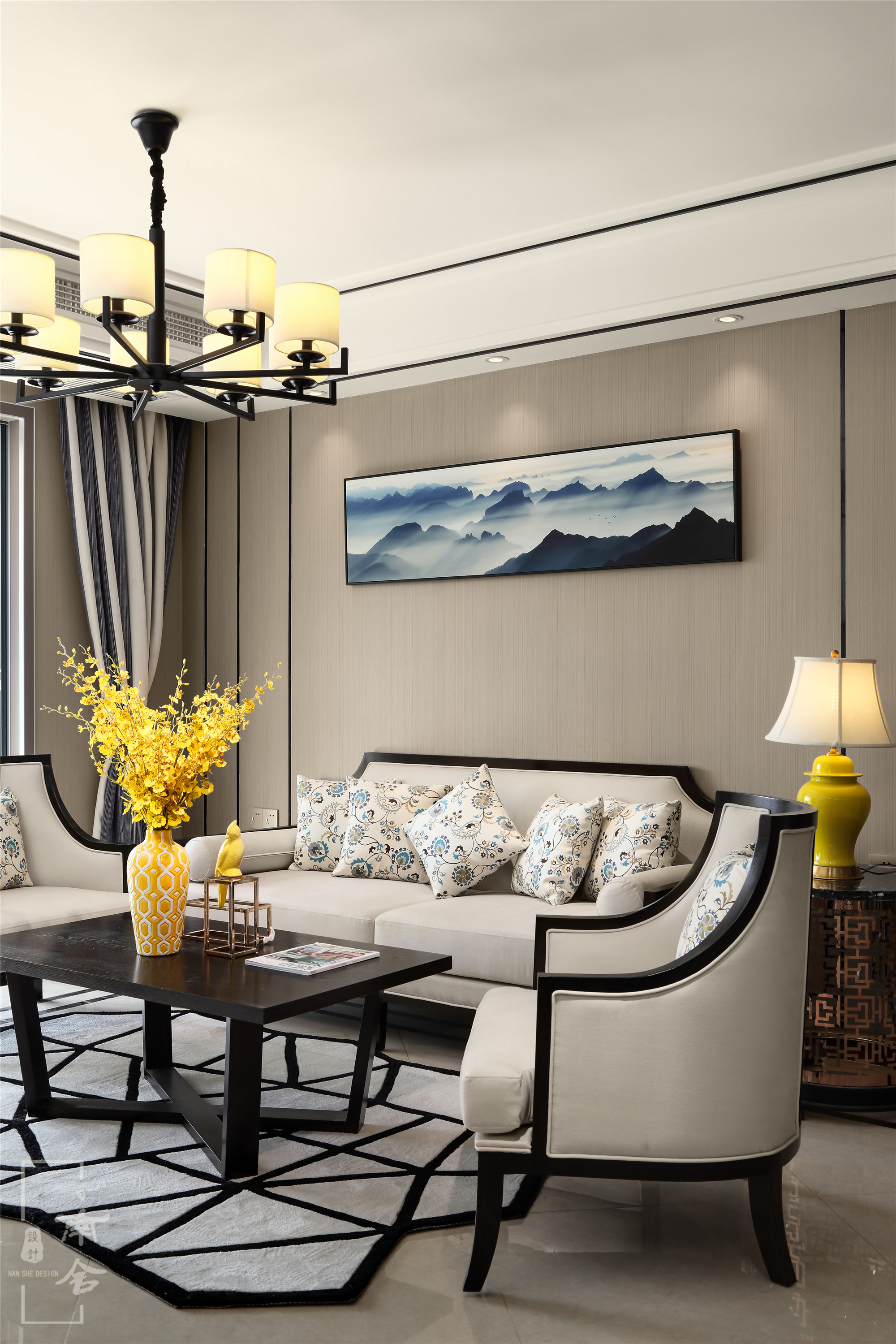 中式风格,120平米装修,三居室装修,20万以上装修,客厅,沙发背景墙,灰色