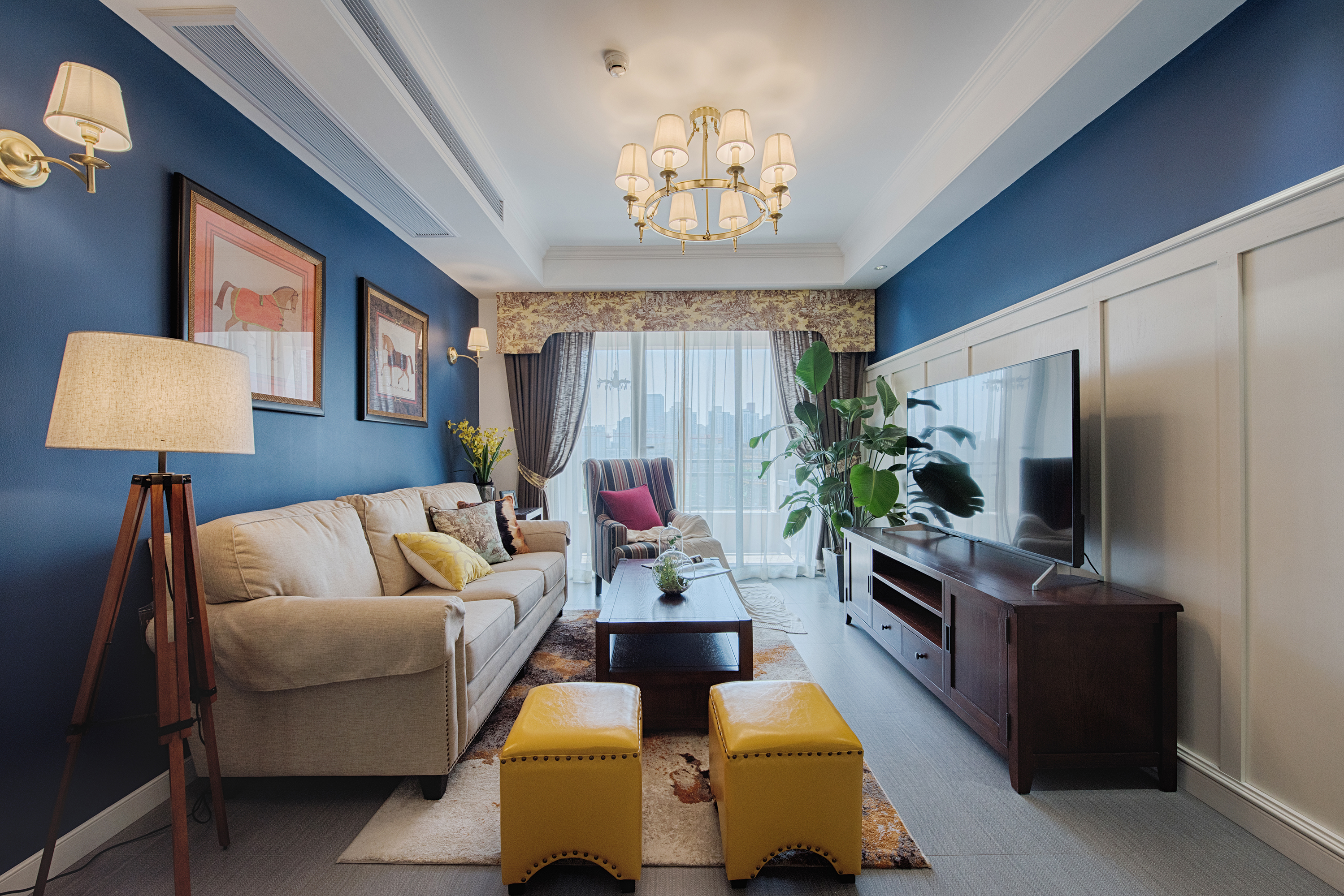 美式风格,二居室装修,60平米装修,15-20万装修,客厅,沙发背景墙,蓝色