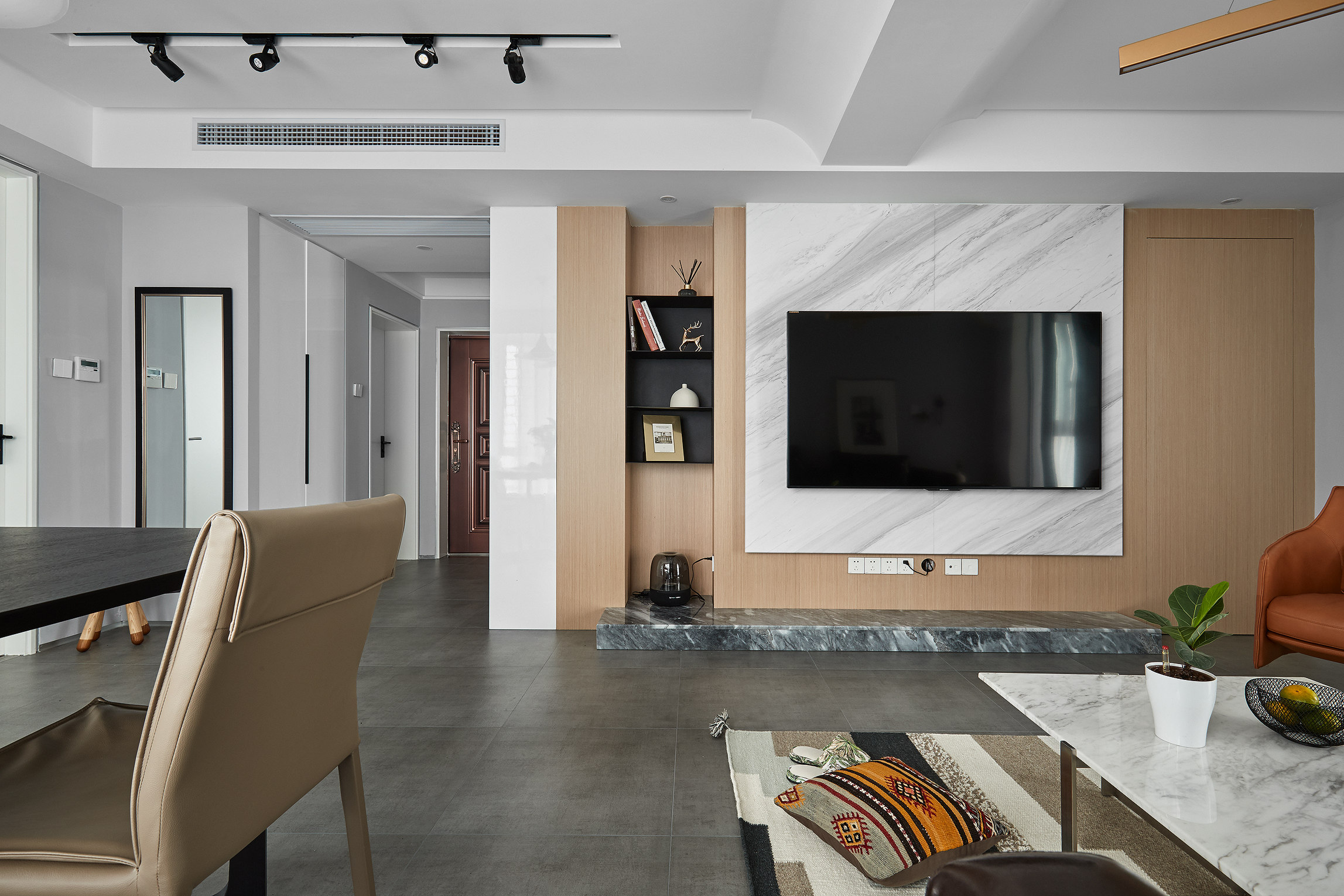 简约风格,三居室装修,130平米装修,15-20万装修,客厅,电视背景墙,原木色