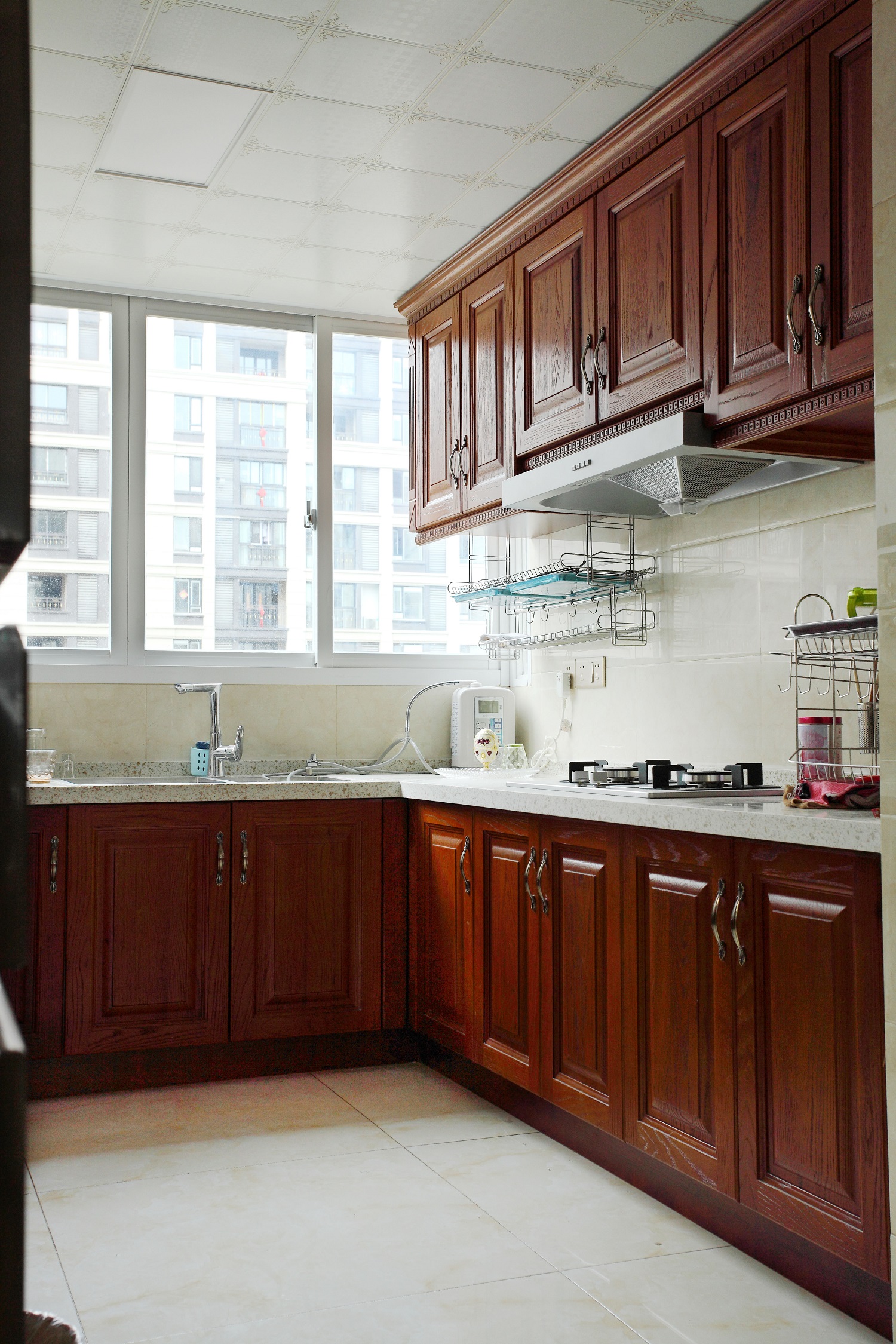 中式风格,120平米装修,二居室装修,15-20万装修,厨房,橱柜,橙色