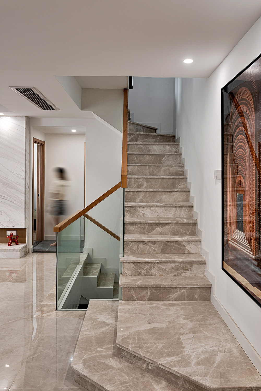 大户型复式现代简约楼梯装修效果图