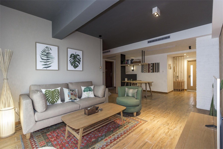 簡約三居室設(shè)計