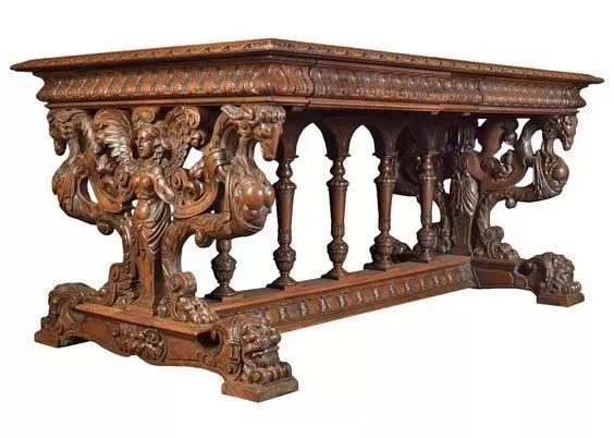 文艺复兴时期桌子图片