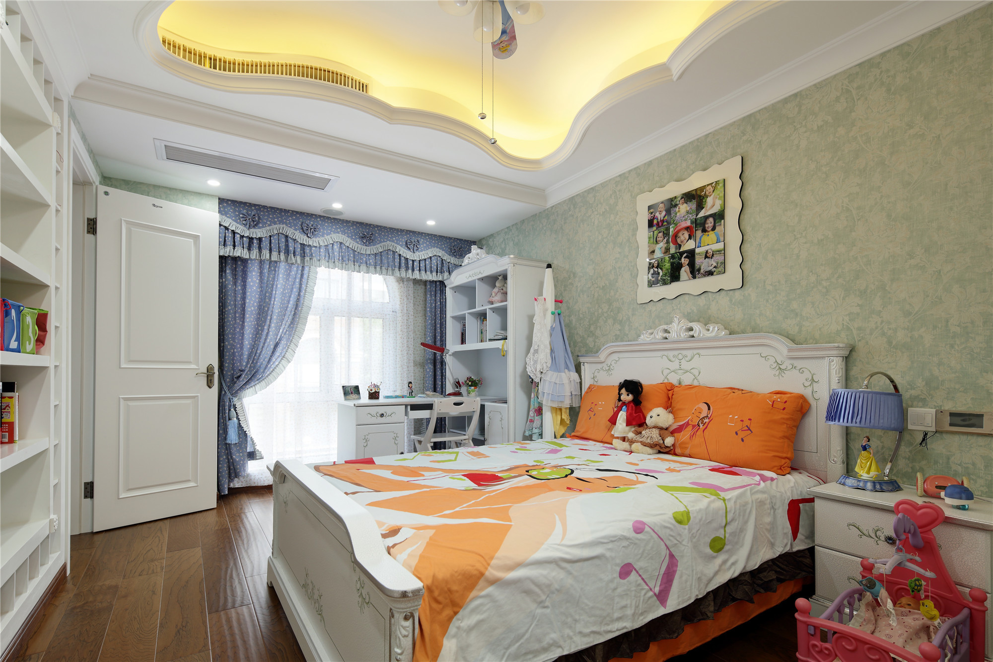中式风格,20万以上装修,140平米以上装修,别墅装修,儿童房,窗帘,背景墙,白色,橙色