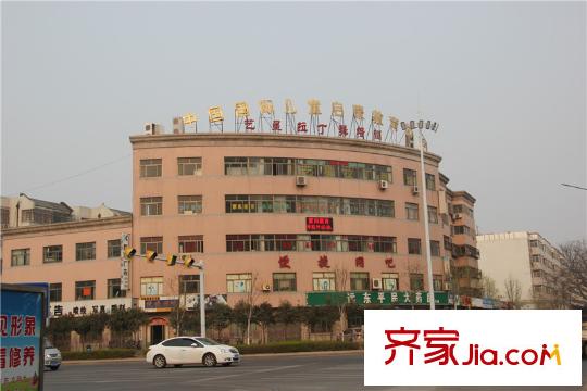 西苑华府东100米便捷网吧