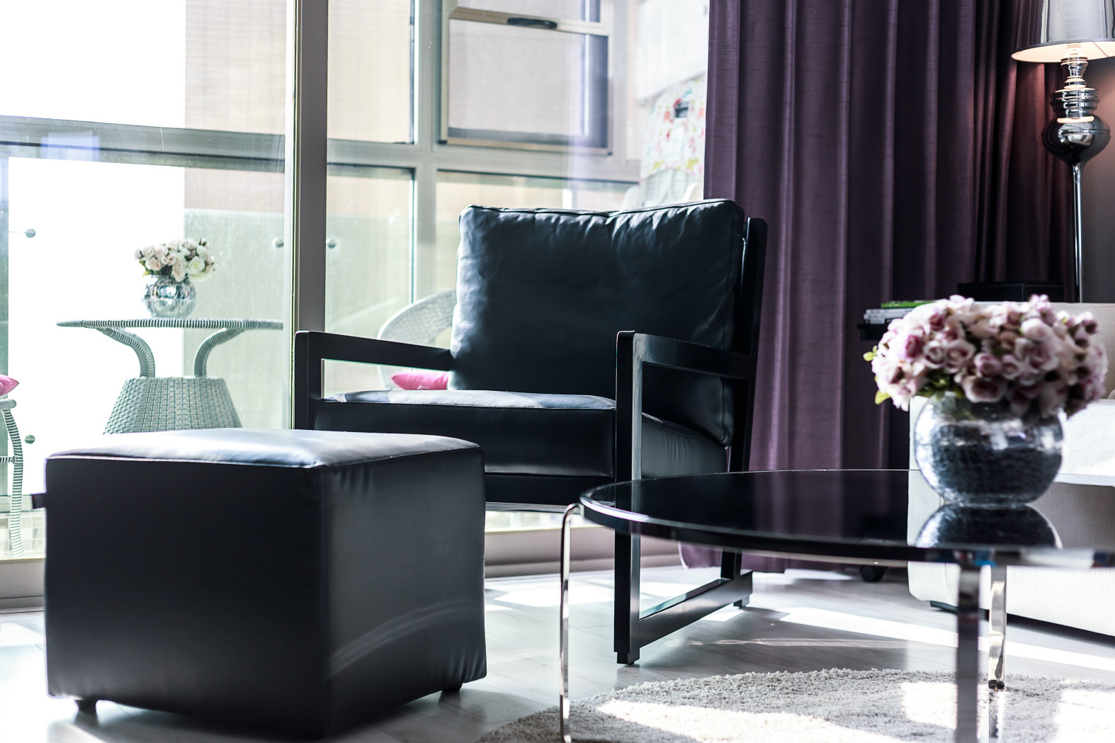 现代简约风格三居装修客厅休闲椅图片