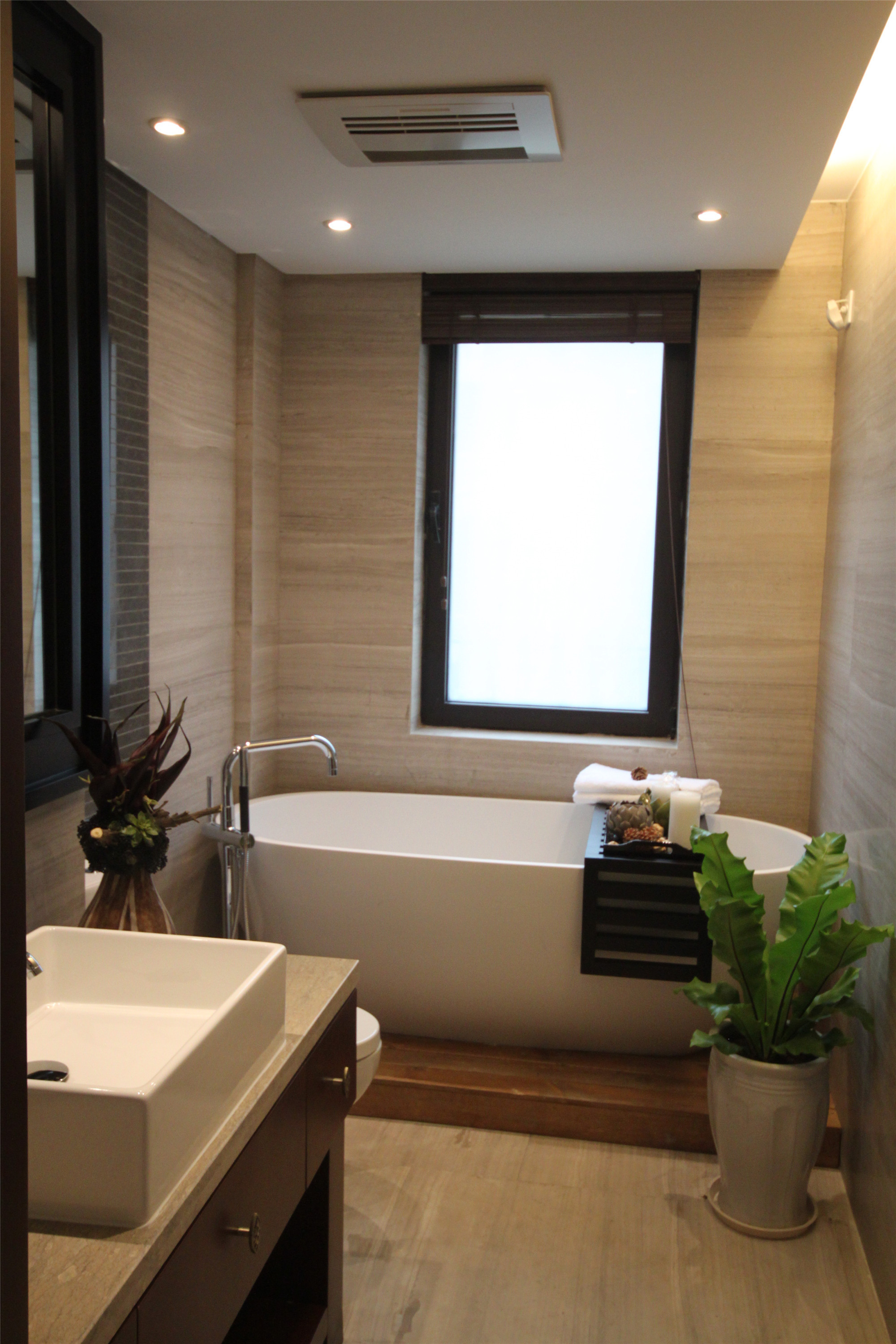 新中式复式三居装修卫生间设计图