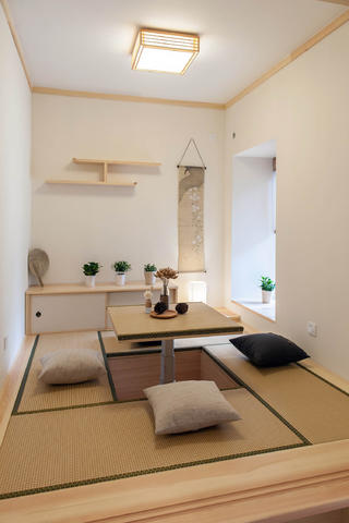 日式三居装修和室布置图