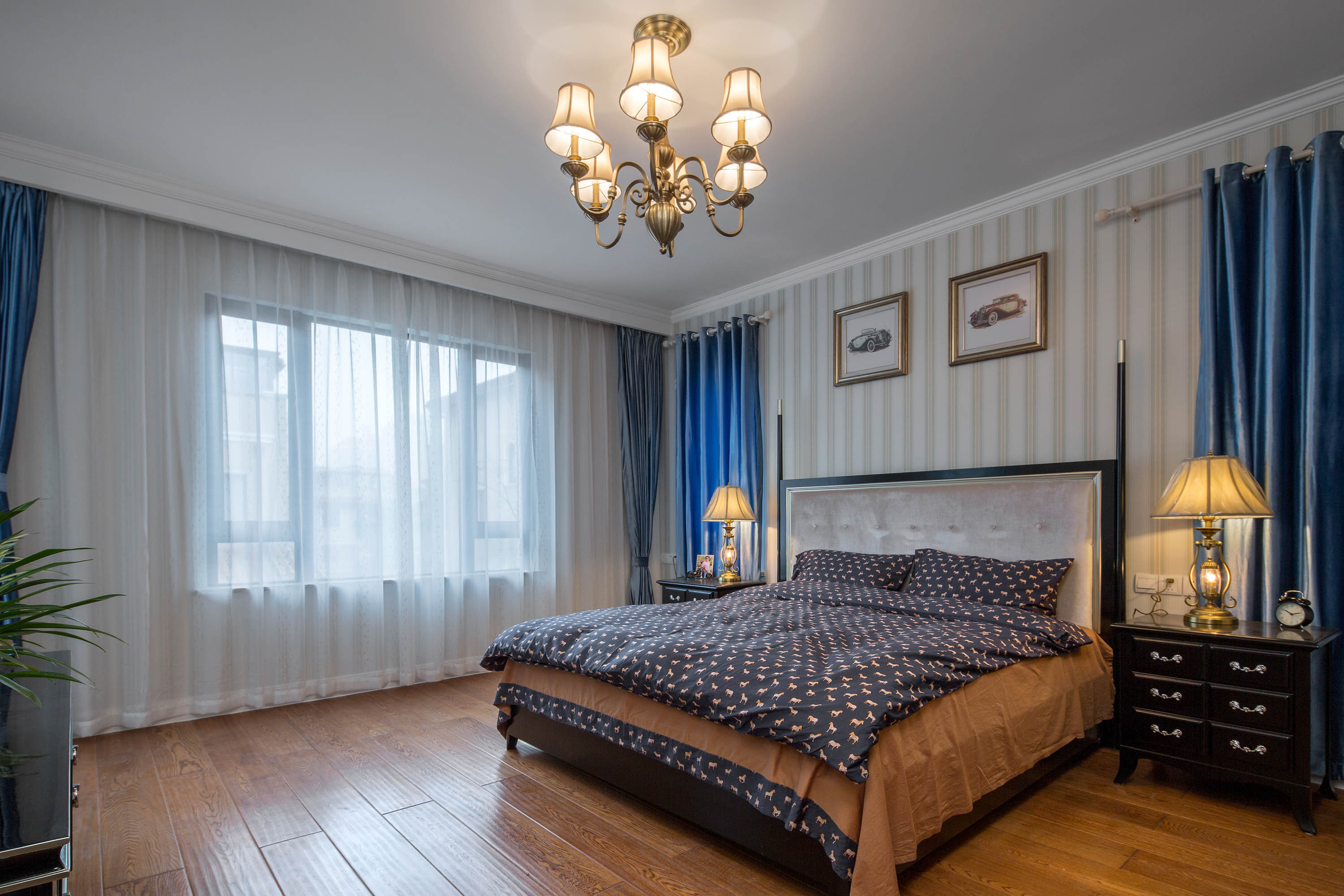 别墅装修,140平米以上装修,富裕型装修,卧室,新古典风格,卧室背景墙,窗帘,白色,蓝色