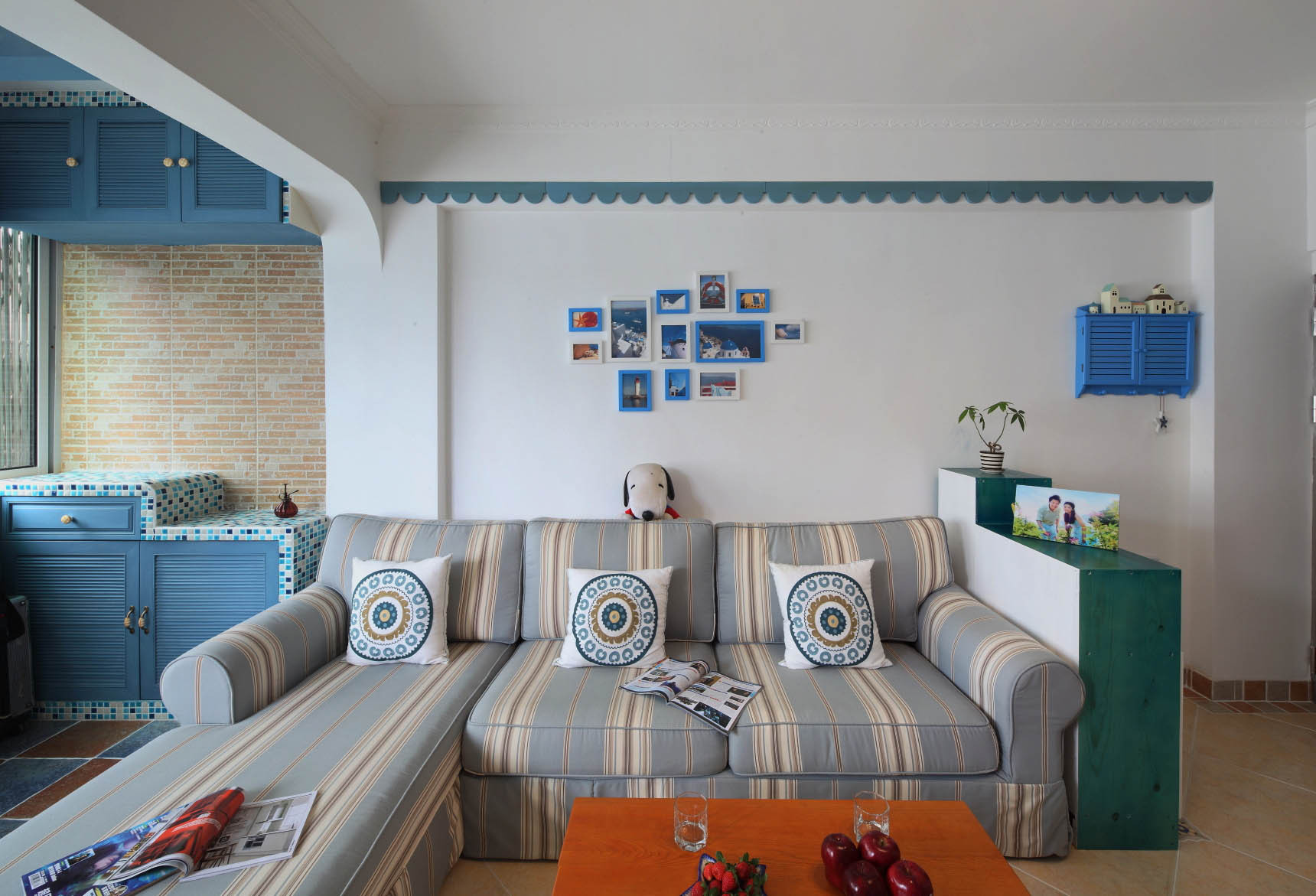 二居室地中海风格家沙发背景墙图片