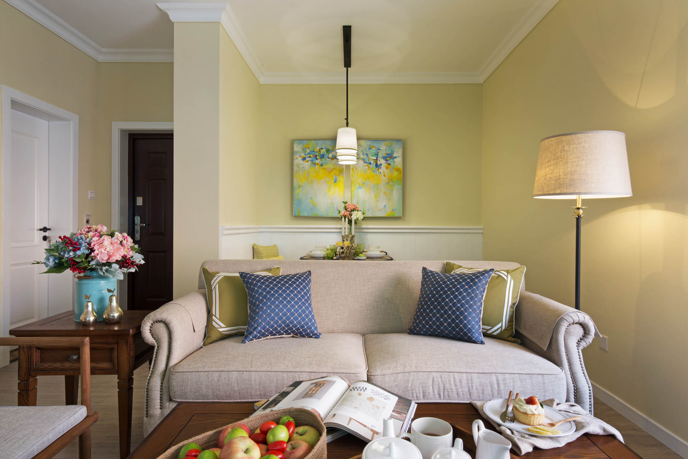 美式风格,15-20万装修,二居室装修,90平米装修,客厅,沙发背景墙,黄色