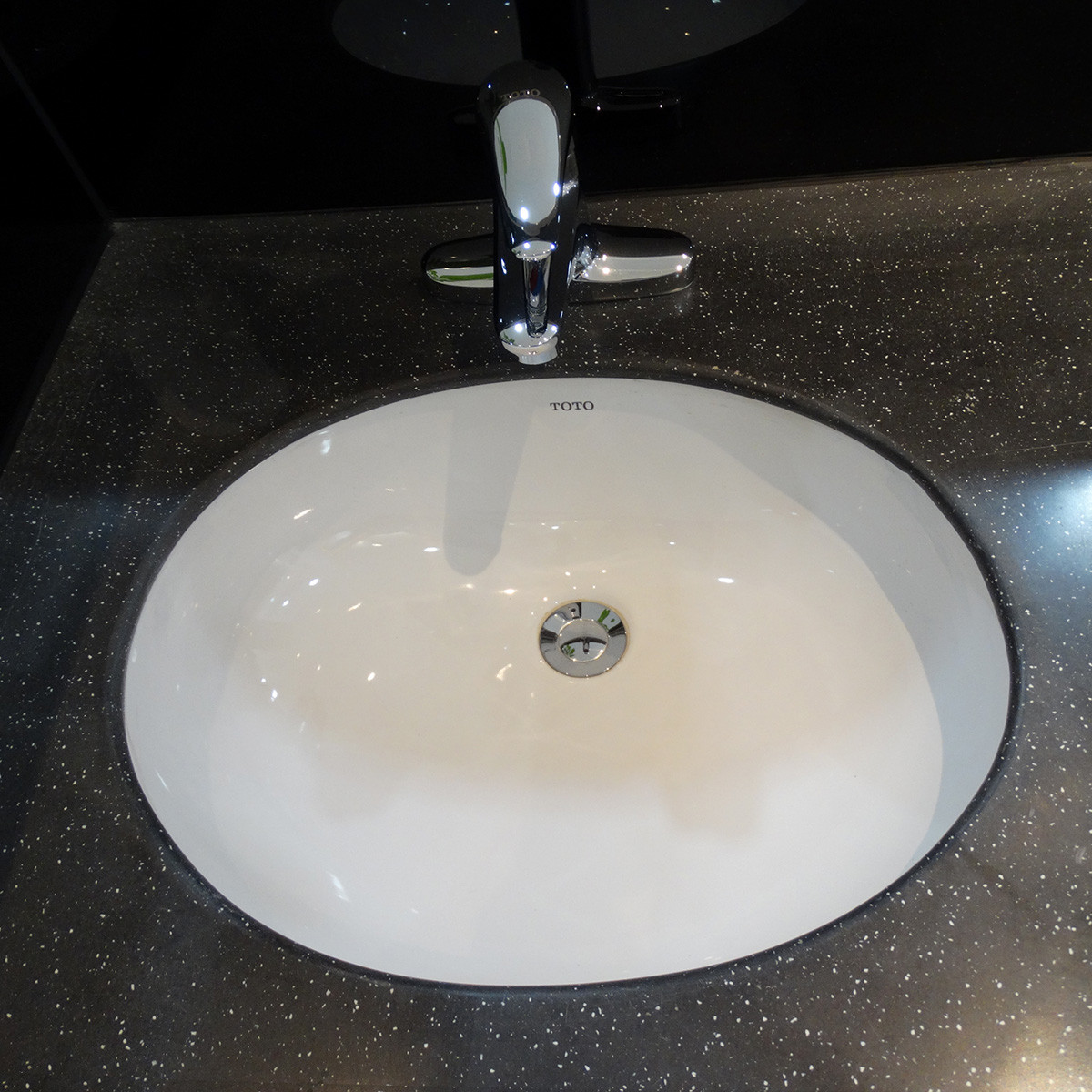 toto 陶瓷 lw537rb洗手盆