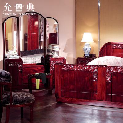 允典 酒红色花梨木框架结构新古典雕刻 床