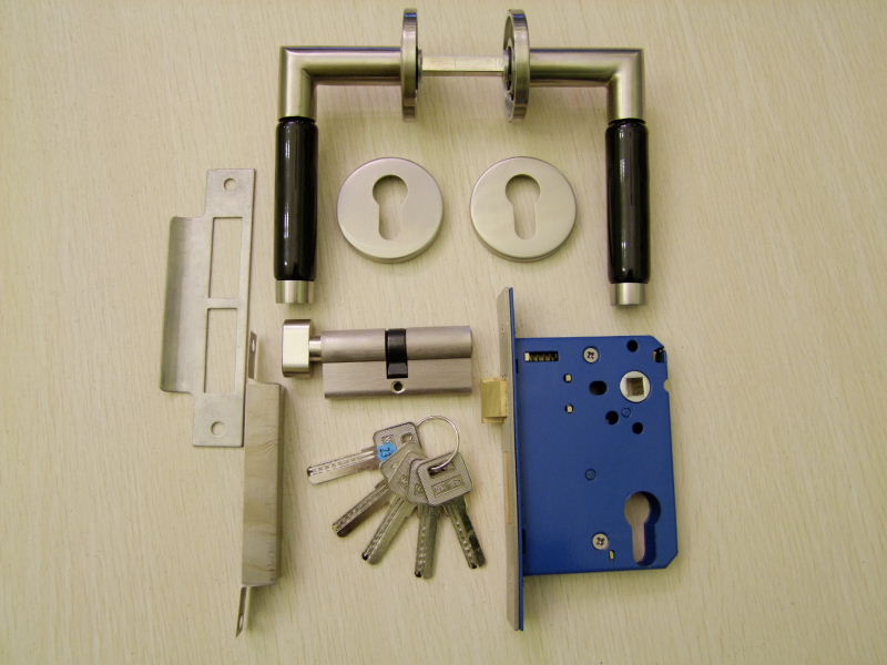 品赢 通用型黑色白色锁室内门锁大门陶瓷双锁舌 锁具