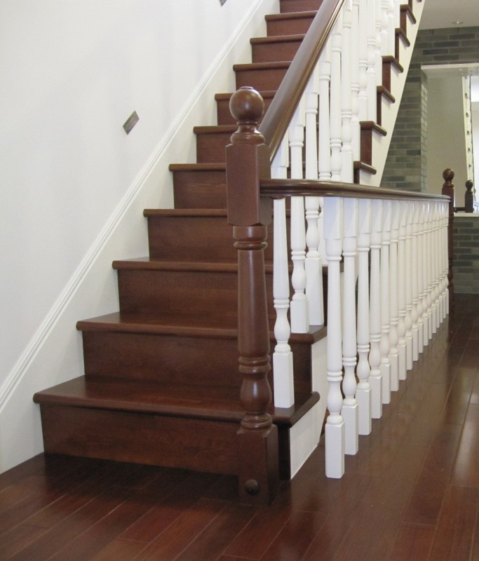 康辉 美国红橡榉木橡胶木折叠梯 橡胶木水泥基础楼梯楼梯