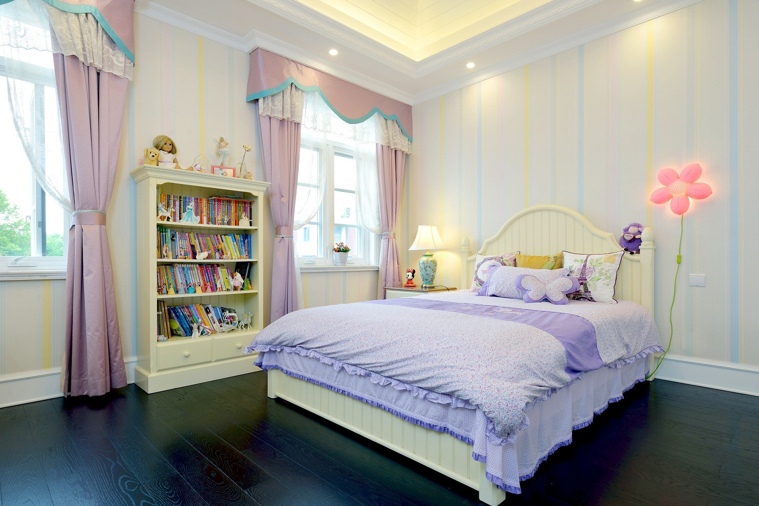 别墅装修,美式风格,富裕型装修,140平米以上装修,大户型,窗帘,书架,卧室背景墙,紫色,儿童房