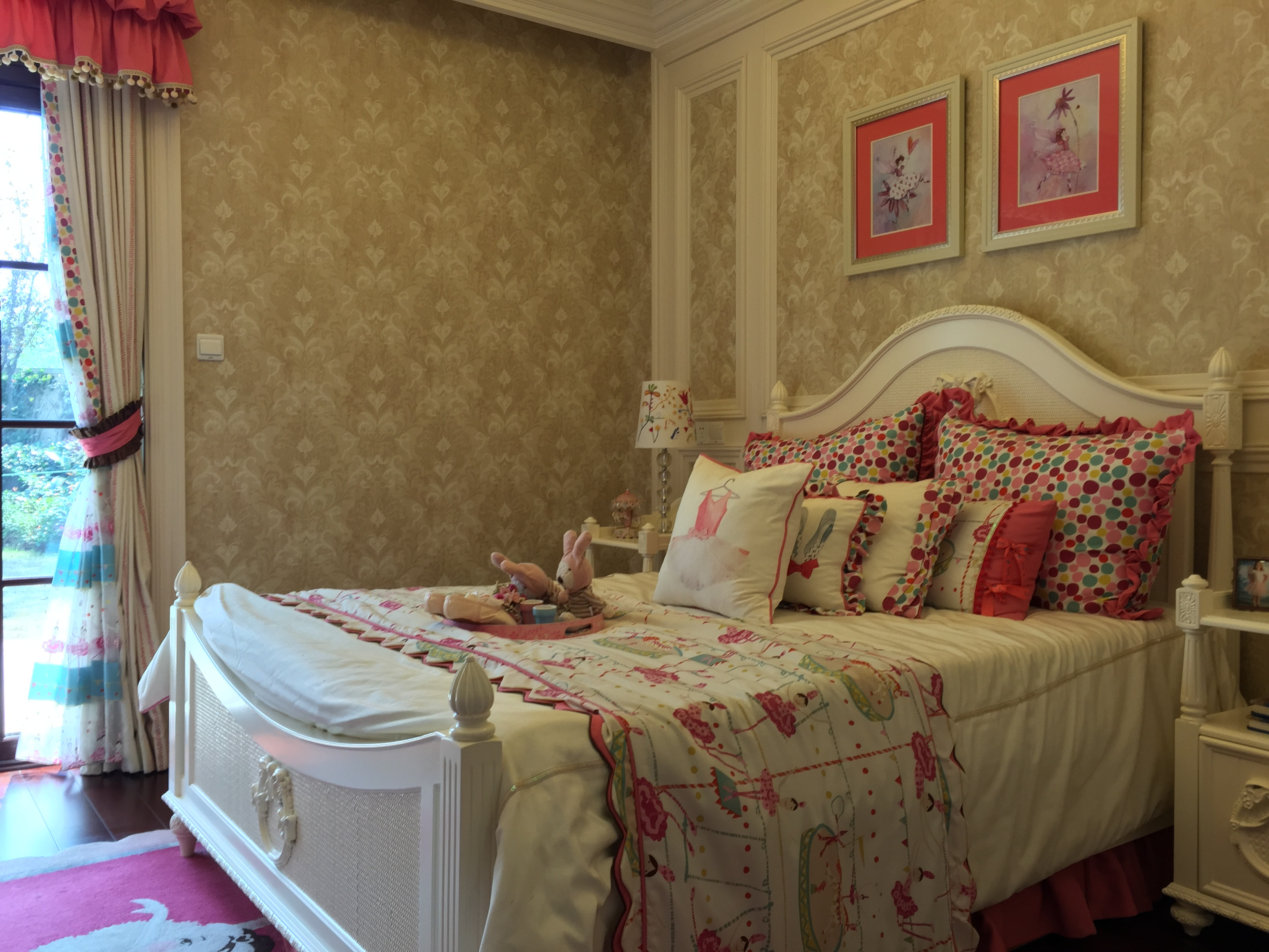 风情美式别墅设计卧室搭配图