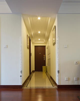140平现代美式家入户门厅