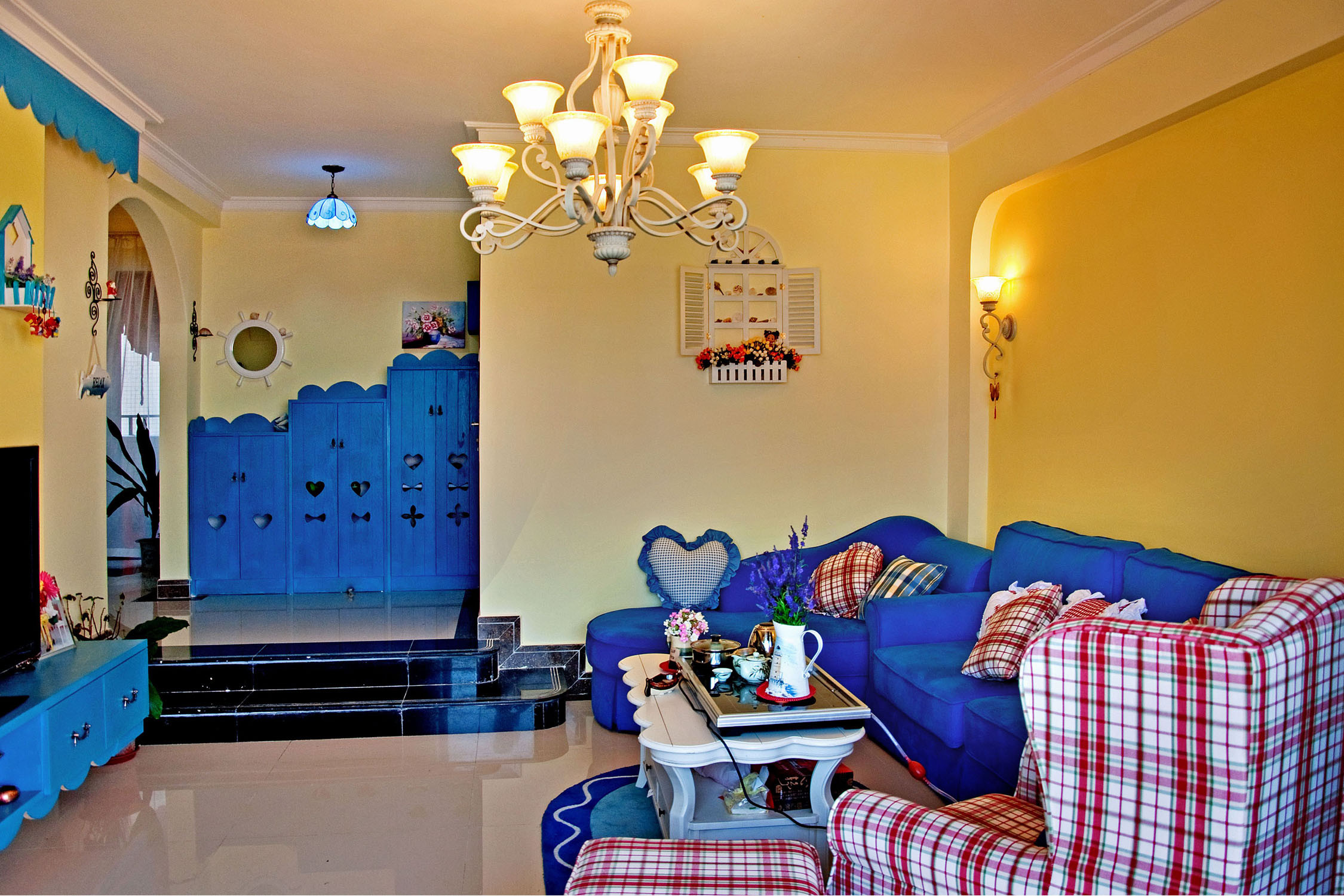 三居室地中海风格家客厅搭配图