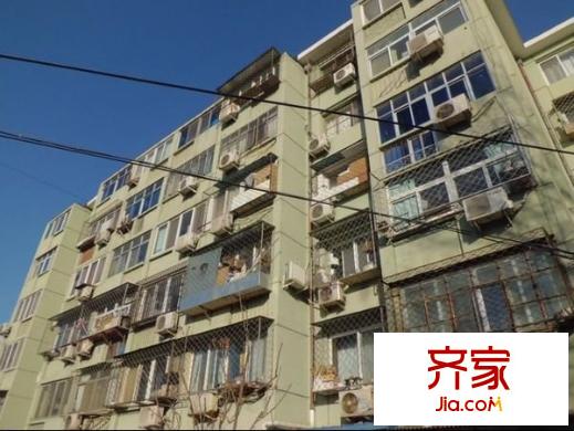 东关北里外景图