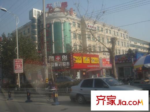 鸿坤・理想湾周边配套-服装市场