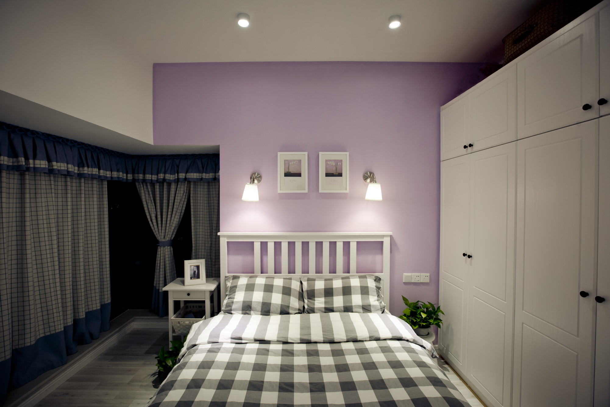 80平米装修,15-20万装修,二居室装修,卧室,北欧风格,卧室背景墙,格子,紫色