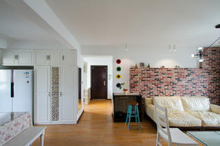 二居室混搭风格家沙发背景墙设计