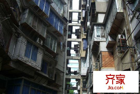 达明二里外景图