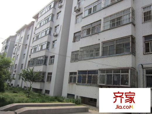 亚洲房地产宿舍外景图